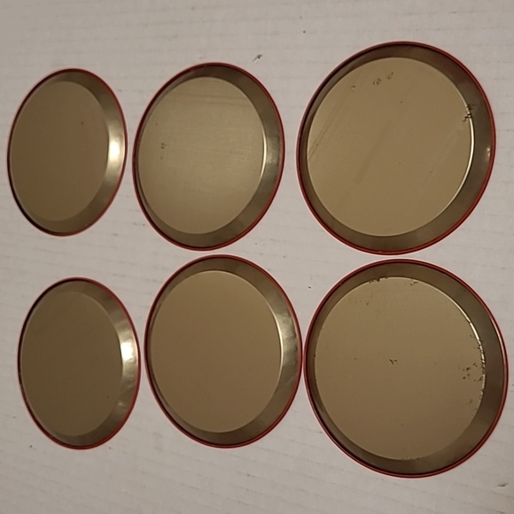 Set of 6 Metal Christmas Coasters in Metal Storage Tin - Picture 12 of 16